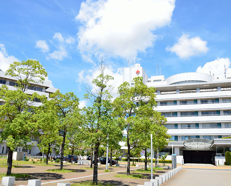 医療機関・介護施設と連携し包括的に支援